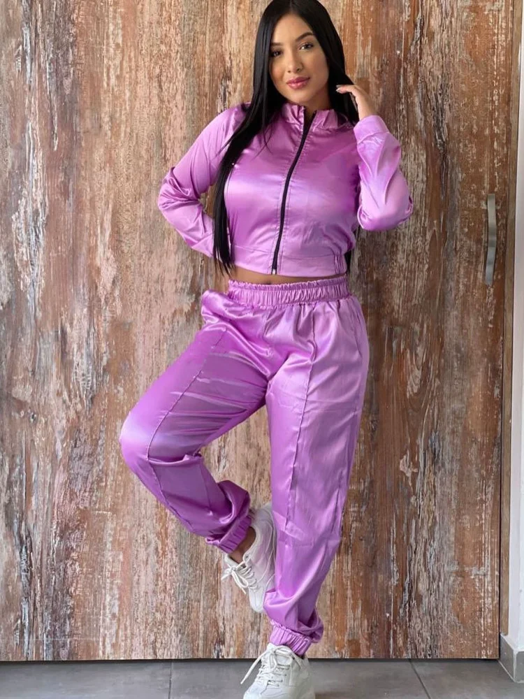 

WUHE Satin Women Sportsuit Long Sleeve Zipper Fly Track Jacket and Jogger Pants Suit Two 2 Piece Set Outftis Active Tracksuit