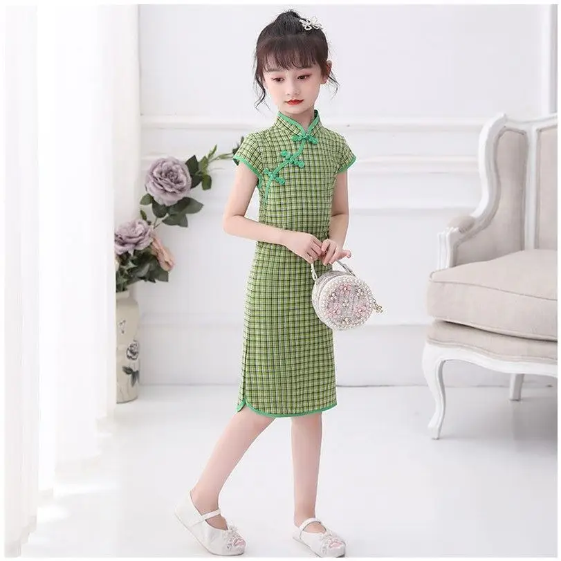 Girl Cheongsam Improved Version Dress 2023 New Summer Temperament Tang Dress Vintage Princess Skirt Plaid Pattern Beautiful Soft
Girl Cheongsam Improved Version Dress 2023 New Summer Temperament Tang Dress Vintage Princess Skirt Plaid Pattern Beautiful Soft