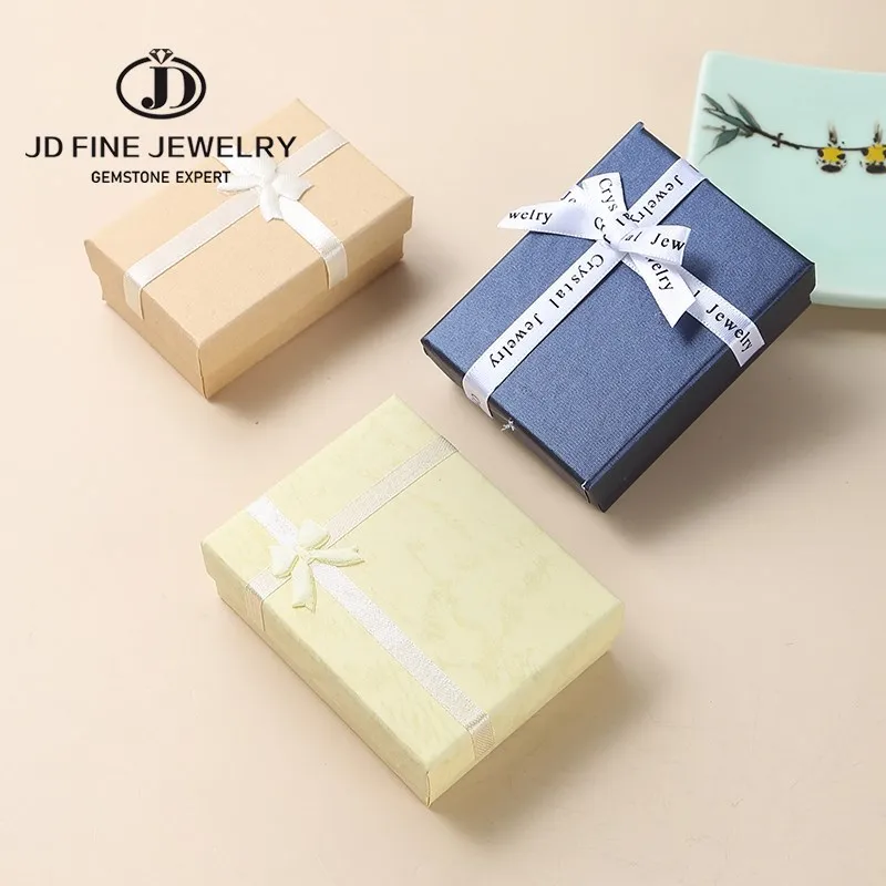 JD картонная бумажная упаковка, коробки для ювелирных изделий, пустая маленькая Подарочная коробка, используемая для упаковки ювелирных изд...
JD картонная бумажная упаковка, коробки для ювелирных изделий, пустая маленькая Подарочная коробка, используемая для упаковки ювелирных изд...