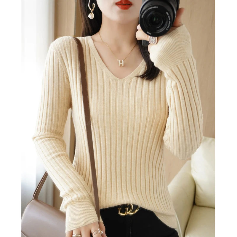 2023 New Women's Casual Cashmere Sweater Women V-neck Pit Strip Leggings Sweater Slim Fit All Fashionable Knit Top
2023 New Women's Casual Cashmere Sweater Women V-neck Pit Strip Leggings Sweater Slim Fit All Fashionable Knit Top