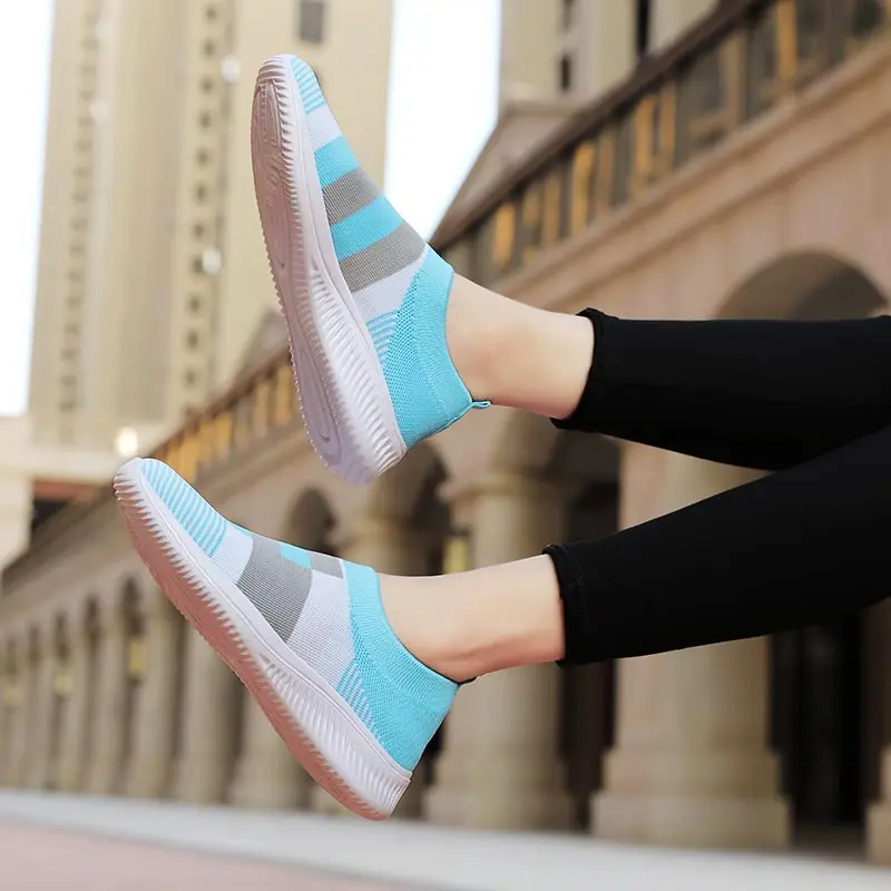 Сверхмягкие женские кроссовки для бега с низким верхом, спортивные женские кроссовки, роскошная брендовая спортивная женская обувь, купите...
Сверхмягкие женские кроссовки для бега с низким верхом, спортивные женские кроссовки, роскошная брендовая спортивная женская обувь, купите...