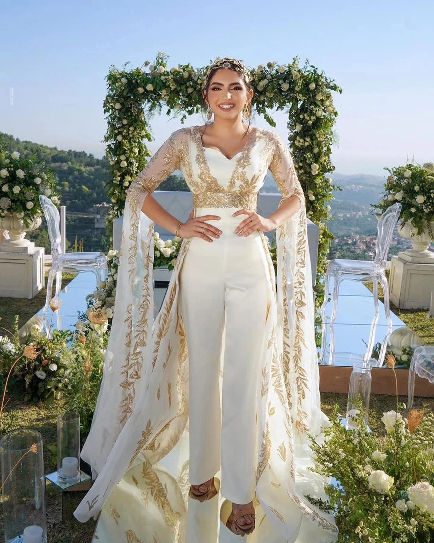 Ivory And Gold Jumpsuit Kaftan Wedding Dresses For Bride Half Sleeves Appliques Sweetheart Neck Fashion Caftan Pants Suits 2023
Ivory And Gold Jumpsuit Kaftan Wedding Dresses For Bride Half Sleeves Appliques Sweetheart Neck Fashion Caftan Pants Suits 2023