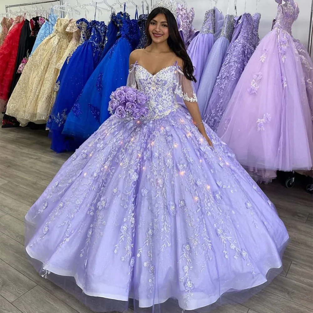 Lilac lavender Appliques Ball Gown Puffy Quinceanera Dresses Lace Applique Sweet 16 Dress Mexican Graduation Prom Gowns
Lilac lavender Appliques Ball Gown Puffy Quinceanera Dresses Lace Applique Sweet 16 Dress Mexican Graduation Prom Gowns