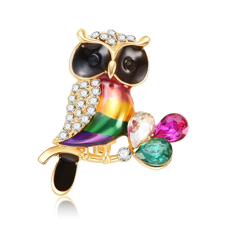 European and American fashion retro owl corsage rhinestone dripping oil animal brooch personality wild
European and American fashion retro owl corsage rhinestone dripping oil animal brooch personality wild