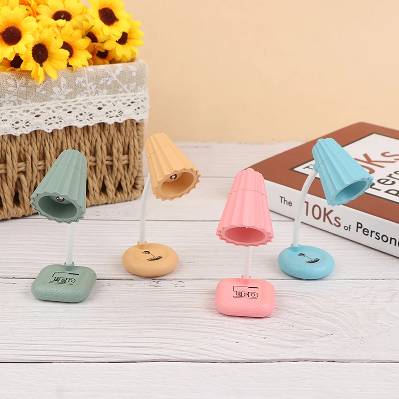1pc Dollhouse Miniature Desk Lamp LED Light Dollhouse Furniture Lighting Toy For Dollhouse Kid Toy Gifts
1pc Dollhouse Miniature Desk Lamp LED Light Dollhouse Furniture Lighting Toy For Dollhouse Kid Toy Gifts