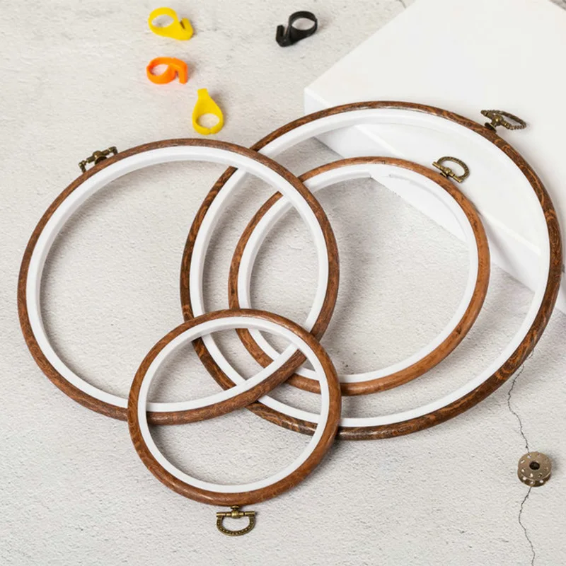 Plastic Round Oval Embroidery Hoop Retro Frame Ring DIY Needlecraft Cross Stitch Machine Round Loop Sewing Tools Accessories
Plastic Round Oval Embroidery Hoop Retro Frame Ring DIY Needlecraft Cross Stitch Machine Round Loop Sewing Tools Accessories
