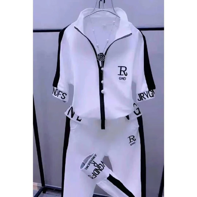 2022 Summer New Women's 2 Two Piece Set Slim Fashion Short Sleeve Hooded Sweater Leisure Sweat Suit Plus Size Clothing For Women
2022 Summer New Women's 2 Two Piece Set Slim Fashion Short Sleeve Hooded Sweater Leisure Sweat Suit Plus Size Clothing For Women