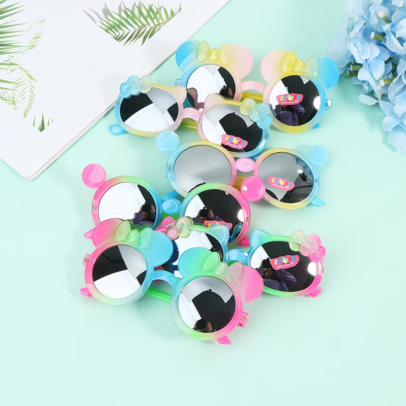 2022 Baby Boys Girls Star Cartoon Round Colors Sunglasses Children Goggles Outdoor Kids Summer Beach Holiday Eyewear
2022 Baby Boys Girls Star Cartoon Round Colors Sunglasses Children Goggles Outdoor Kids Summer Beach Holiday Eyewear