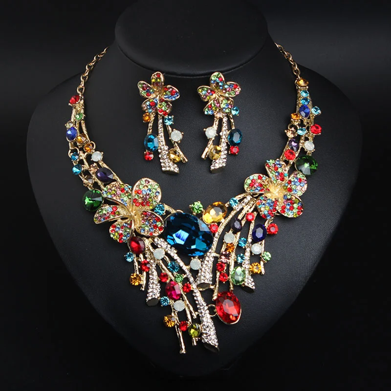 1 set of European and American exaggerated crystal flower color necklace earrings set bride banquet dress accessories
1 set of European and American exaggerated crystal flower color necklace earrings set bride banquet dress accessories