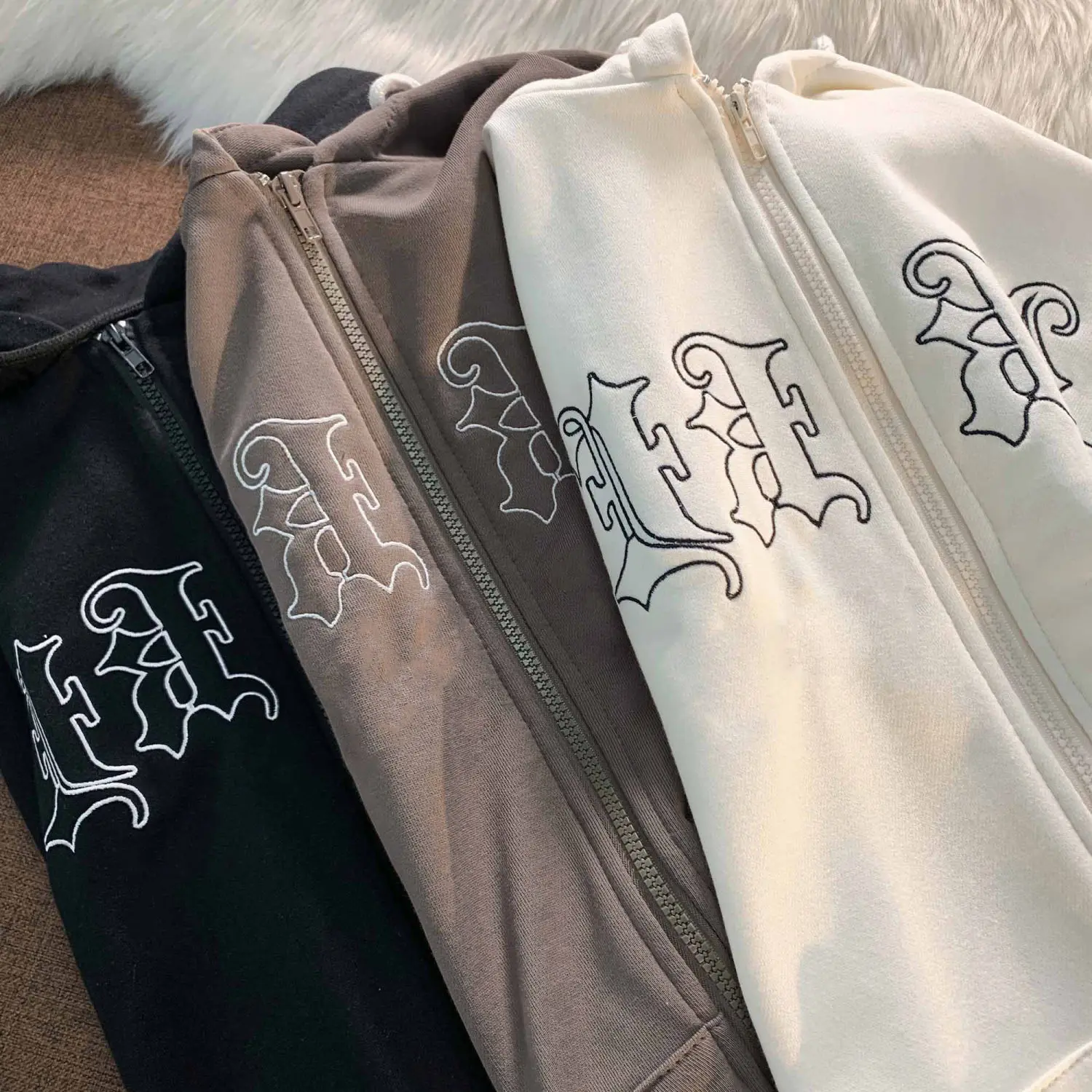 M GIRLS Oversized Retro Streetwear Letter Printing Sweatshirts Vintage WomenHoodies Women Punk Hooded Jackets Y2k Clothes
M GIRLS Oversized Retro Streetwear Letter Printing Sweatshirts Vintage WomenHoodies Women Punk Hooded Jackets Y2k Clothes