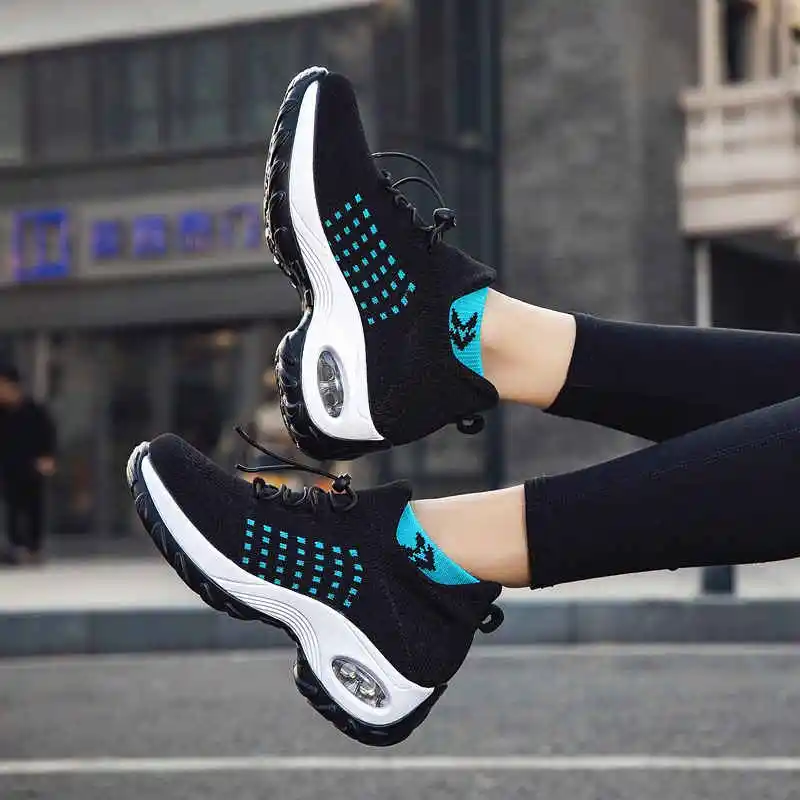 Sports Shoes Tops Running Sneakers Woman Jogging Sport Shoes For Women Plus Number Female Running Sneakers Soft Outsole Tennis
Sports Shoes Tops Running Sneakers Woman Jogging Sport Shoes For Women Plus Number Female Running Sneakers Soft Outsole Tennis