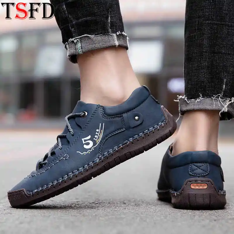 Leather Men's Sneakers Brand Large Sizes Men Casual Shoes Outdoor Lace Up Man Walking Zapatos Low Top Flat Male Footwear 2022 Q5
Leather Men's Sneakers Brand Large Sizes Men Casual Shoes Outdoor Lace Up Man Walking Zapatos Low Top Flat Male Footwear 2022 Q5
