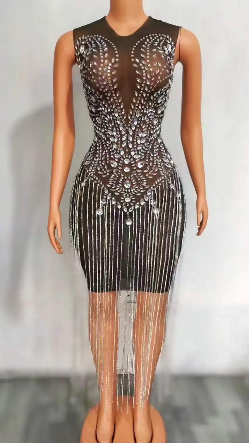 New Silver Rhinestones Chains Fringes Transparent Dress Evening Birthday Celebrate Costume Prom Party Dancer Show Dress
New Silver Rhinestones Chains Fringes Transparent Dress Evening Birthday Celebrate Costume Prom Party Dancer Show Dress