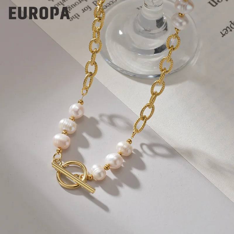 14k Gold European Metal Fashion Pearl Stitching Necklace For Women's Stainless Steel Niche Design High Sense Clavicle Chain
14k Gold European Metal Fashion Pearl Stitching Necklace For Women's Stainless Steel Niche Design High Sense Clavicle Chain