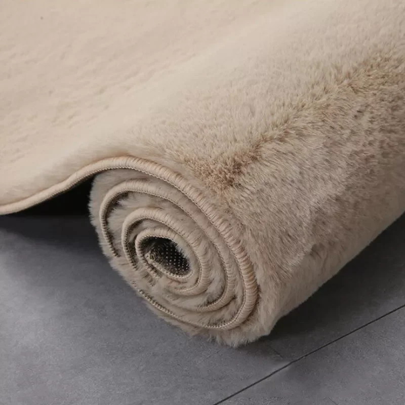 Imitation Rabbit Fur Carpet Comfortable Soft Plush Rug Modern Simple Bedroom/living Room Balcony Cushion Solid Color Sofa Mat
Imitation Rabbit Fur Carpet Comfortable Soft Plush Rug Modern Simple Bedroom/living Room Balcony Cushion Solid Color Sofa Mat