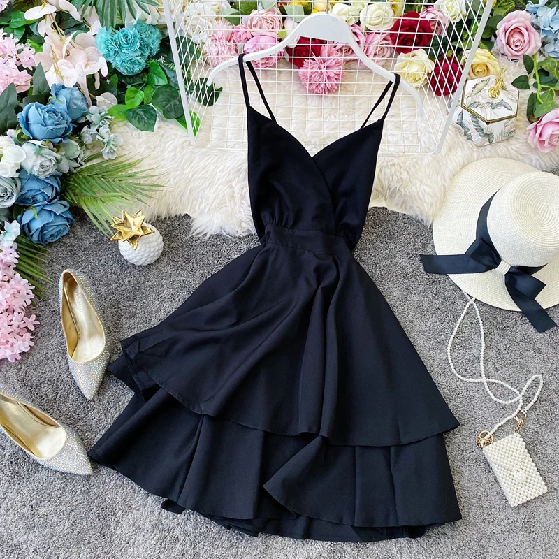 2022 New Women Beach Dress Seaside Vacation Sexy V-Neck Backless Spaghetti Strap Dress Fashion High Waist A-Line Big Swing Frock
2022 New Women Beach Dress Seaside Vacation Sexy V-Neck Backless Spaghetti Strap Dress Fashion High Waist A-Line Big Swing Frock