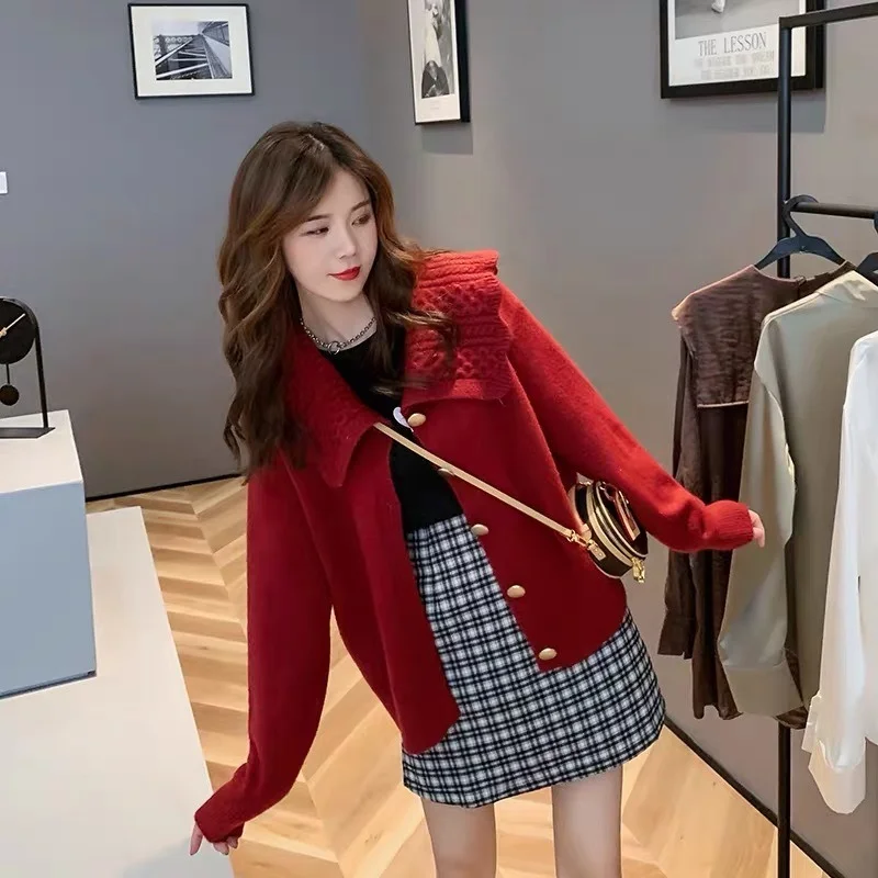Autumn Winter Red Sweater Cardigan Women Loose Knitted Coat Retro Loose Cardigan Women Casacos De Trico Feminino 주름가디건
Autumn Winter Red Sweater Cardigan Women Loose Knitted Coat Retro Loose Cardigan Women Casacos De Trico Feminino 주름가디건