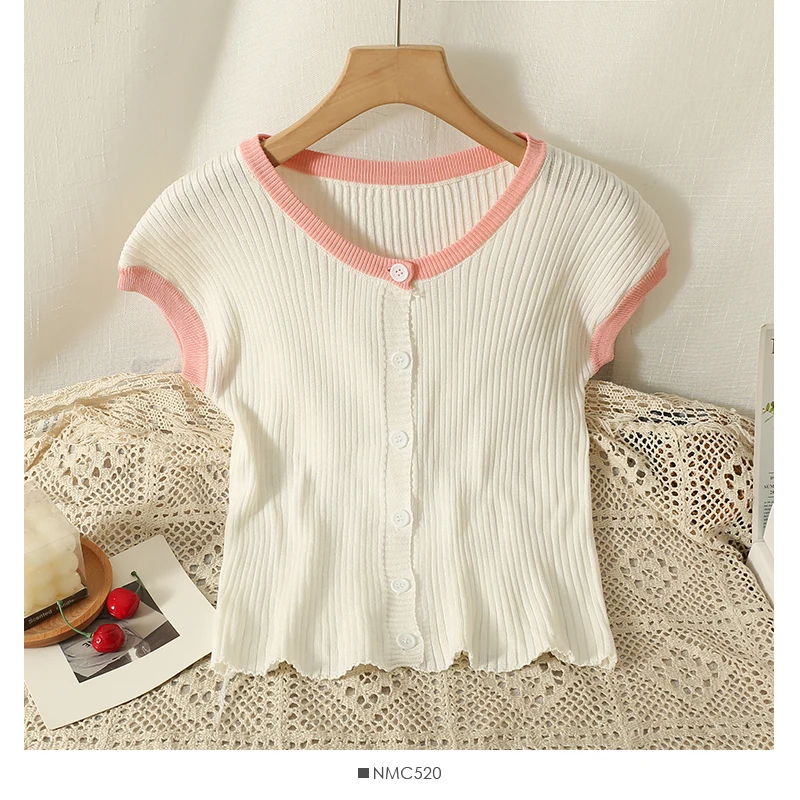 Korean Contrast Knitted T Shirt Women's Summer 2023 New Round Neck Button Design Slim Fit Fashion Y2k Top Women
Korean Contrast Knitted T Shirt Women's Summer 2023 New Round Neck Button Design Slim Fit Fashion Y2k Top Women