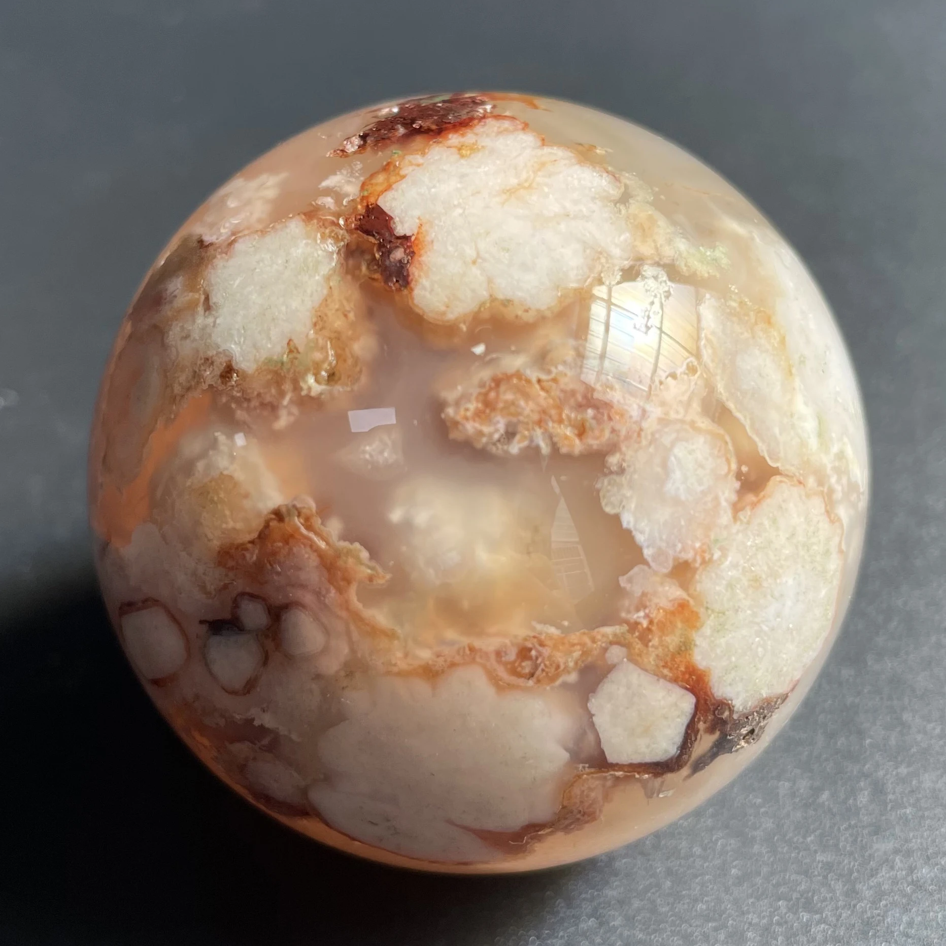 166g Natural Crystal Ball Sakura Agate Sphere Rock Decoration Rough Polished Quartz Stone Healing Z274
166g Natural Crystal Ball Sakura Agate Sphere Rock Decoration Rough Polished Quartz Stone Healing Z274