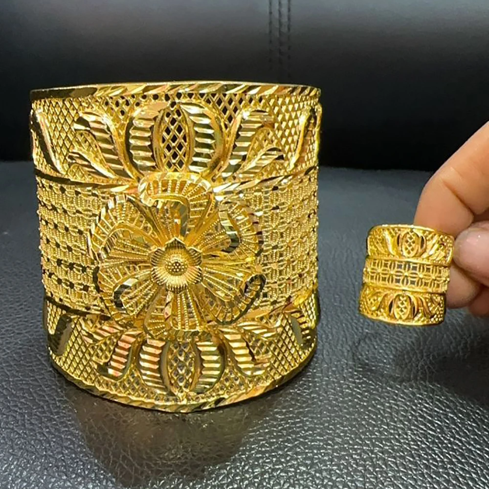 Ethiopian Bangles and Ring Set for Women 18K Gold Color Hollow Out Dubai Luxury Bangles for Weddings Mother's Day Party Gifts
Ethiopian Bangles and Ring Set for Women 18K Gold Color Hollow Out Dubai Luxury Bangles for Weddings Mother's Day Party Gifts