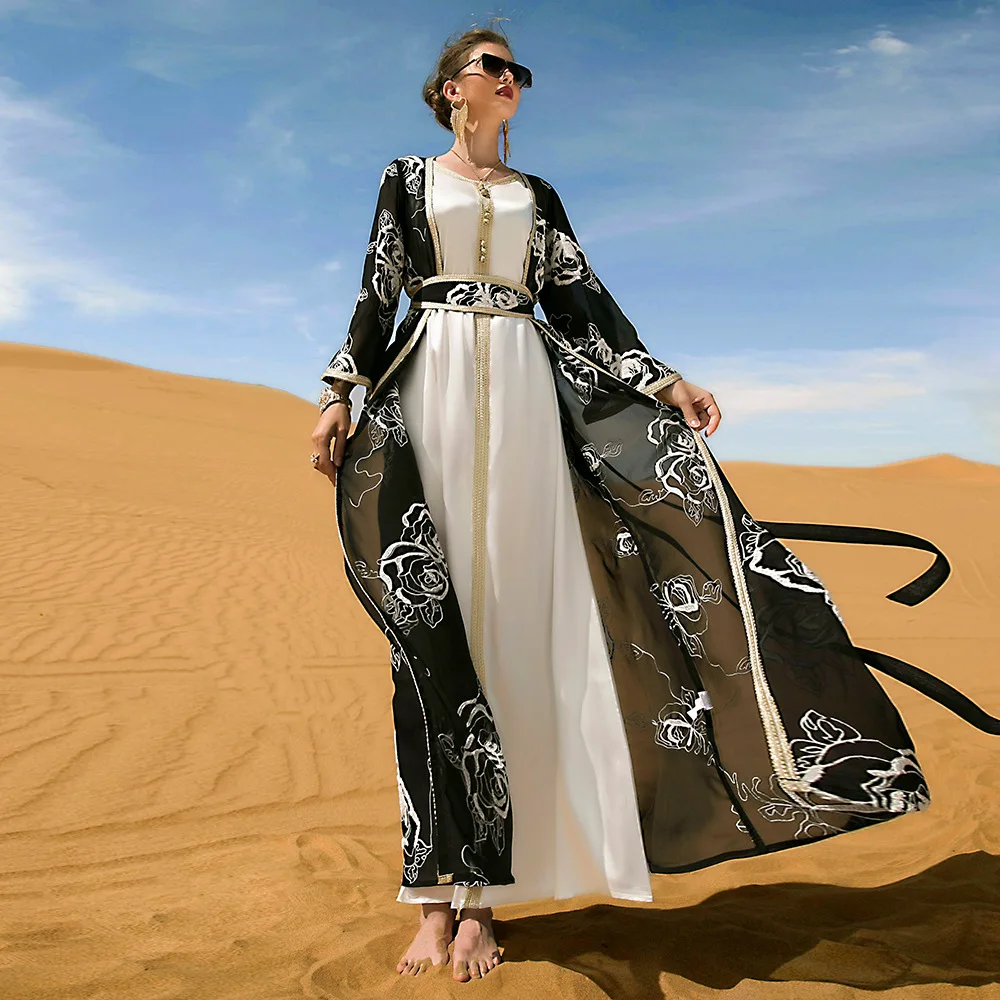 Arabian Heavy Industry Black and White Flower Embroidery Two-piece Ladies Long Dress With Belt Ethnic Style
Arabian Heavy Industry Black and White Flower Embroidery Two-piece Ladies Long Dress With Belt Ethnic Style