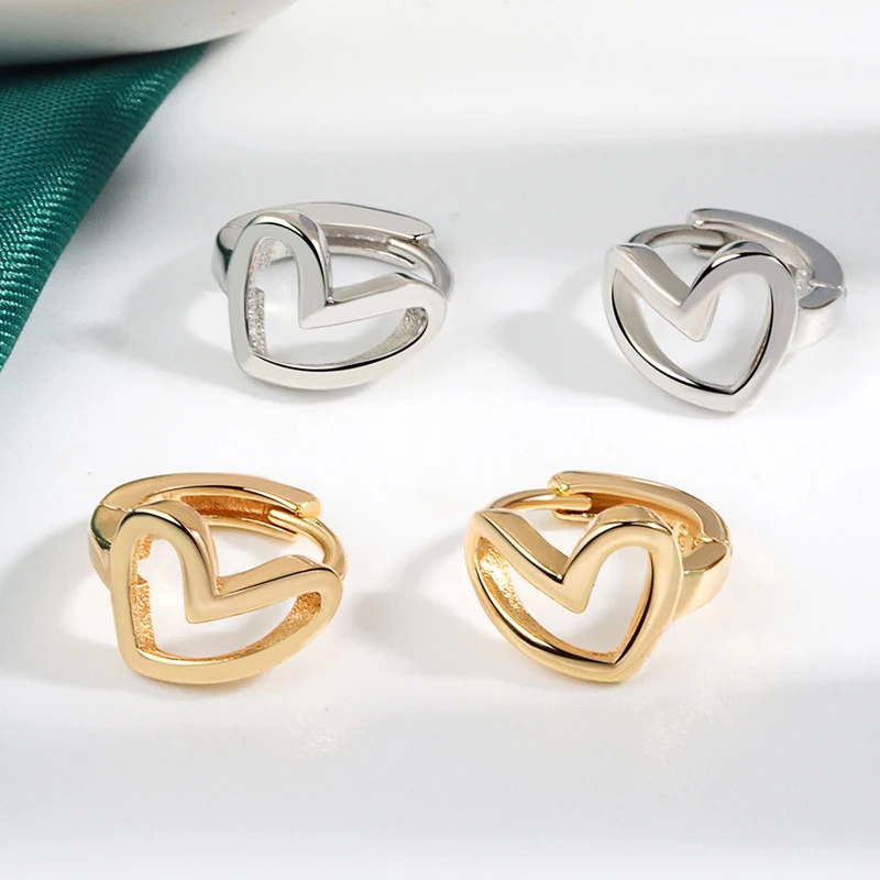 Fashion Simplicity Ear Buckle Hollow Heart Small Hoop Earrings Earlobe Jewelry personality Female Earrings Accessories Gifts
Fashion Simplicity Ear Buckle Hollow Heart Small Hoop Earrings Earlobe Jewelry personality Female Earrings Accessories Gifts