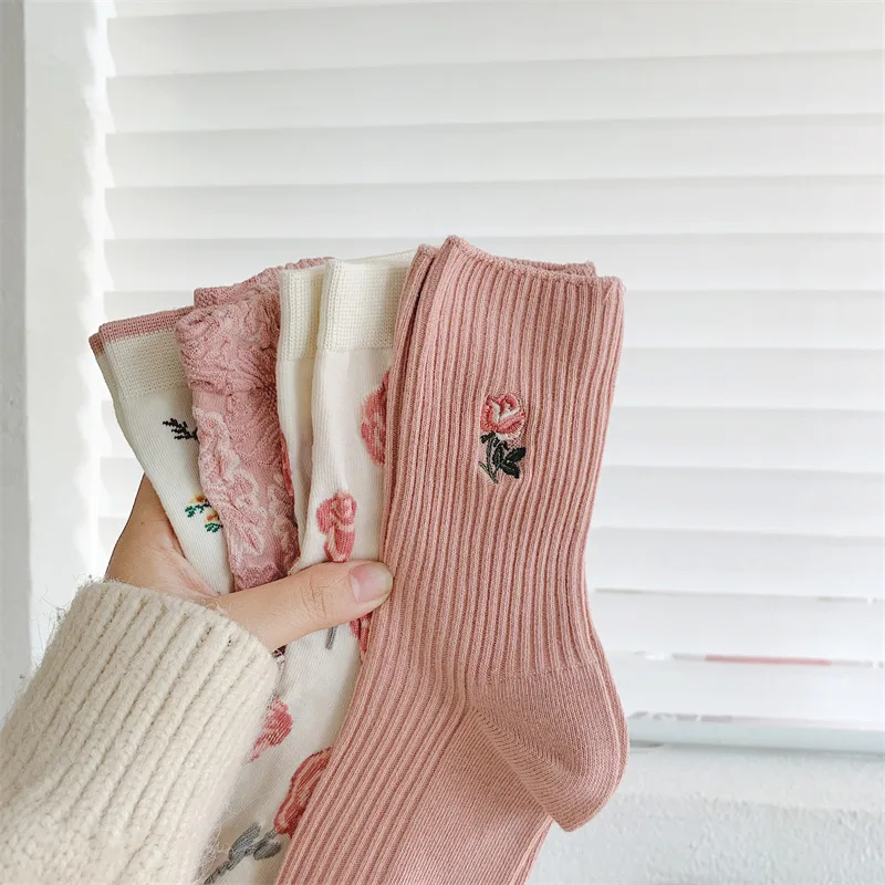 Pink Sweet Women Socks Floral Embroidery Harajuku Retro Crew Socks Flower Japanese Fashion Girls Kawaii Cute Socks Korean Styles
Pink Sweet Women Socks Floral Embroidery Harajuku Retro Crew Socks Flower Japanese Fashion Girls Kawaii Cute Socks Korean Styles