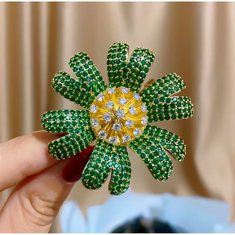 Fashion Advanced Color Zircon Flower Brooch Exquisite Luxury Anti-exposure Sunflower Plant Corsage Jewelry Pin
Fashion Advanced Color Zircon Flower Brooch Exquisite Luxury Anti-exposure Sunflower Plant Corsage Jewelry Pin
