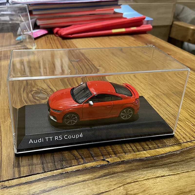 Модель автомобиля AUDI TT RS Coupe 1:43, модель автомобиля из металлического сплава, игрушечный автомобиль для детей, подарки, коллекционная витрина
Модель автомобиля AUDI TT RS Coupe 1:43, модель автомобиля из металлического сплава, игрушечный автомобиль для детей, подарки, коллекционная витрина