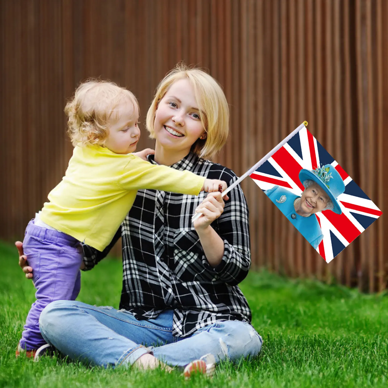 10-PCS 14x21cm Queen Jubilee Flag Party Decorations 2022 Union Jack Flag Banner For Queen Elizabeth II 70th Anniversary
10-PCS 14x21cm Queen Jubilee Flag Party Decorations 2022 Union Jack Flag Banner For Queen Elizabeth II 70th Anniversary