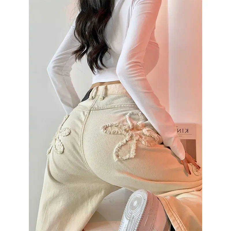 Wide leg jeans ladies spring and autumn tide ins high waist straight pants European and American hot girl style pants design
Wide leg jeans ladies spring and autumn tide ins high waist straight pants European and American hot girl style pants design