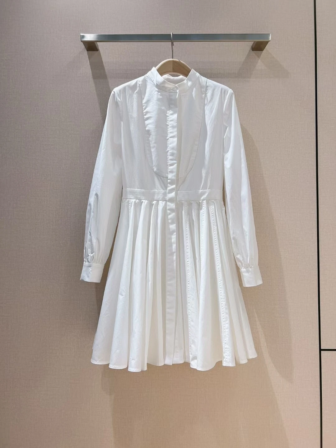 2023 Spring Autumn Long-sleeve Women White Dress 100% Poplin Cotton High Quality Dresses Pleated
2023 Spring Autumn Long-sleeve Women White Dress 100% Poplin Cotton High Quality Dresses Pleated