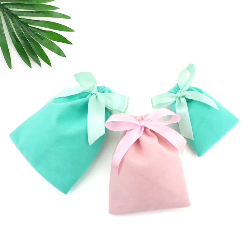 50pcs/lot Velvet Gift Bags Jewelry Ribbon Logo Dust Sack 7x9cm 10x12cm 12x15cm Eyelashes Makeup Lipstick Drawstring Pouches
50pcs/lot Velvet Gift Bags Jewelry Ribbon Logo Dust Sack 7x9cm 10x12cm 12x15cm Eyelashes Makeup Lipstick Drawstring Pouches