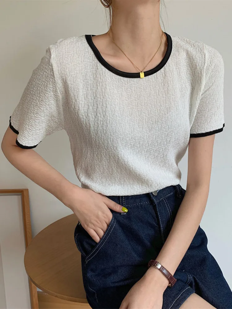 

Doornot 2022 Summer New Round Neck T-Shirt Blue Inner Knitted Short Sleeved Tops Contrast Color White Loose Tops Tees Women