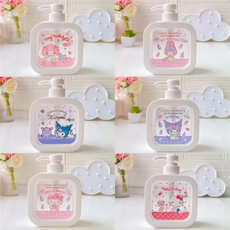 300 мл Kawaii Sanrioed портативная бутылка для розлива в бутылки Hellokittys My Melody Kuromi Cinnamoroll помпон Purin с прессом
300 мл Kawaii Sanrioed портативная бутылка для розлива в бутылки Hellokittys My Melody Kuromi Cinnamoroll помпон Purin с прессом