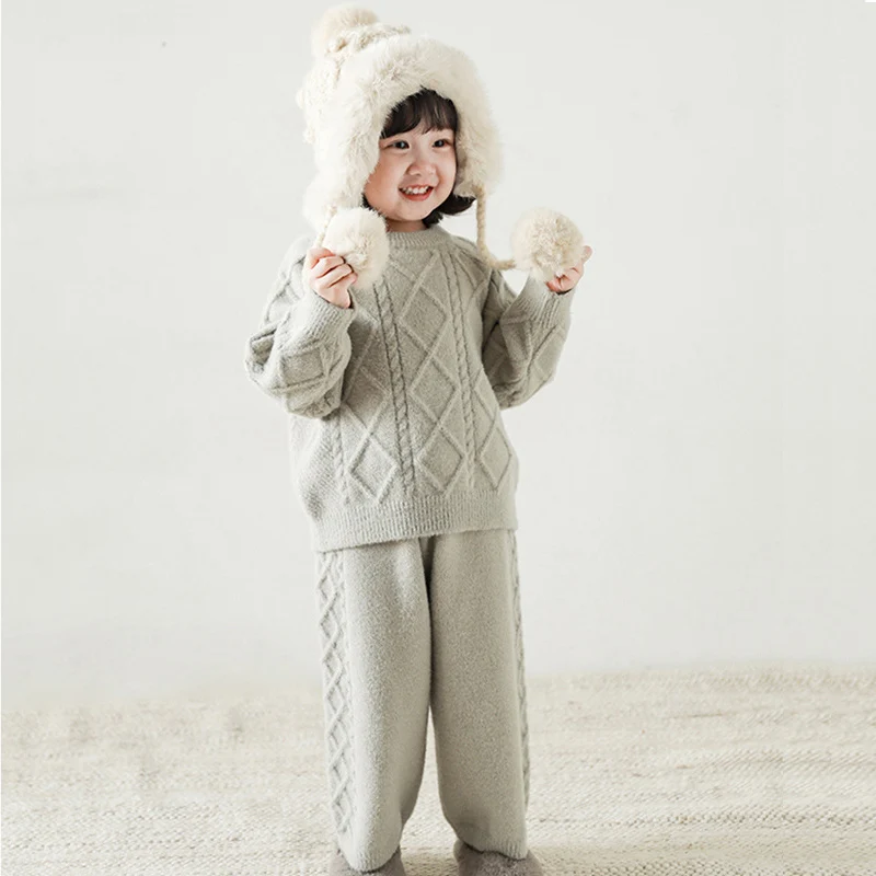 Fashion Autumn Winter Warm Knitted Kids Costume Toddler Sport Tracksuit For Girls Clothes Sets Boys Children Clothing 2 to 7 Y
Fashion Autumn Winter Warm Knitted Kids Costume Toddler Sport Tracksuit For Girls Clothes Sets Boys Children Clothing 2 to 7 Y
