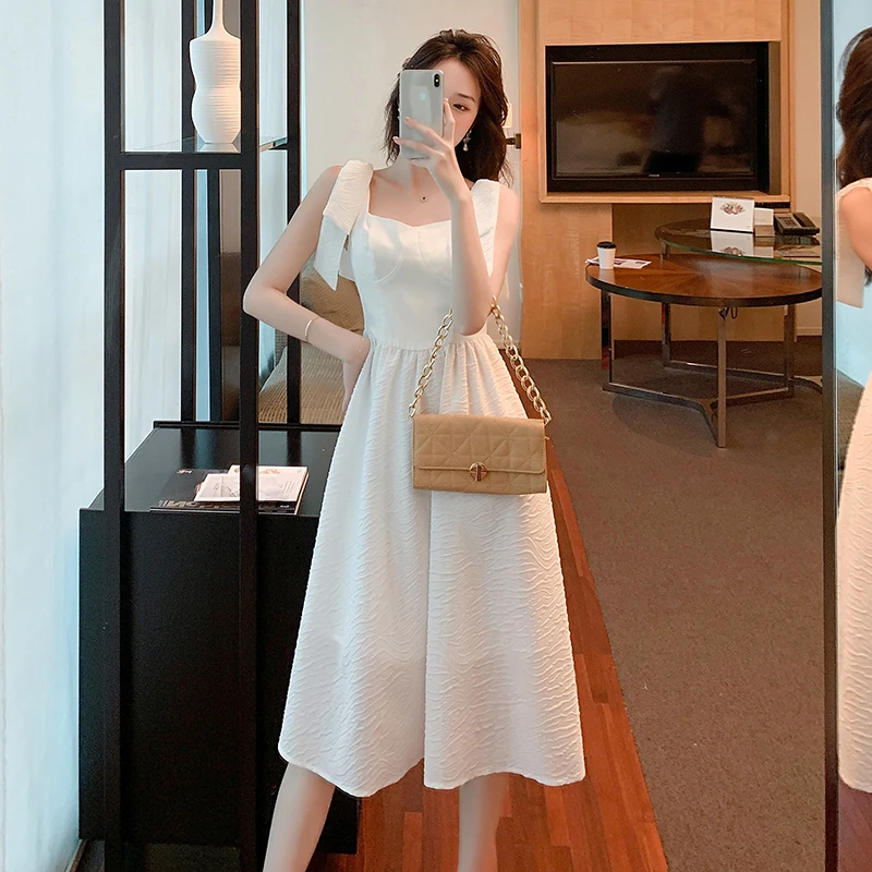 COIGARSAM Women Long Dress Summer New Cute Bow Pleated Spaghetti Strap High Waist White Dresses Dropshipping
COIGARSAM Women Long Dress Summer New Cute Bow Pleated Spaghetti Strap High Waist White Dresses Dropshipping