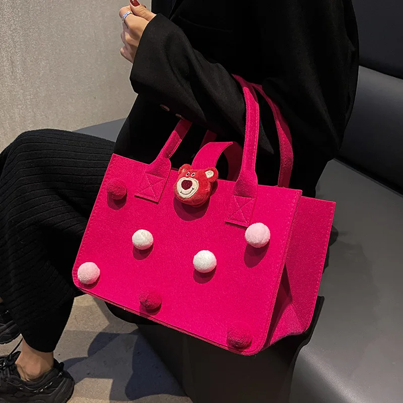 2023 new arrivals fashion brand solid tweed women handbag sets Strawberry Bear Felt Bag cute girls sisters sweet two handbags
2023 new arrivals fashion brand solid tweed women handbag sets Strawberry Bear Felt Bag cute girls sisters sweet two handbags