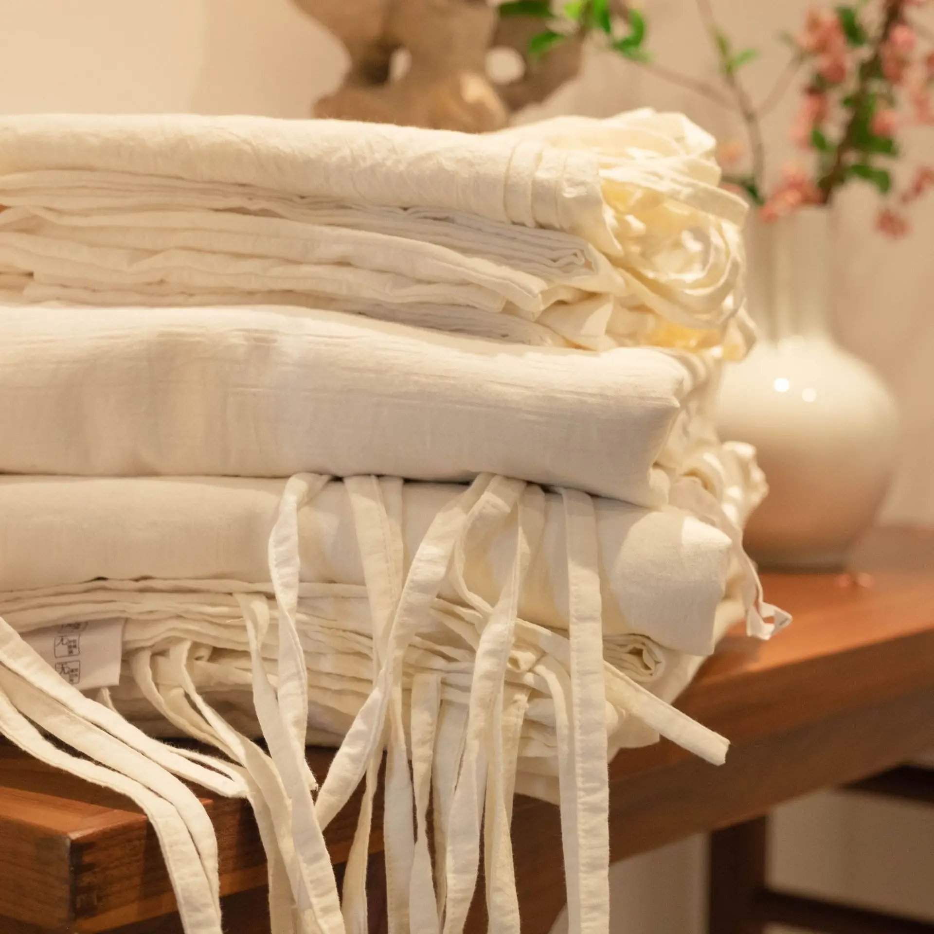 100%Cotton Grade A Superior Quality Velvet Duvet Cover for Household Bedding Double Quilt Cover Twin Queen King Duvet Cover 
100%Cotton Grade A Superior Quality Velvet Duvet Cover for Household Bedding Double Quilt Cover Twin Queen King Duvet Cover