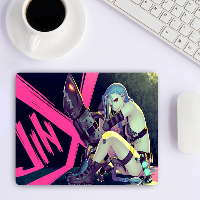 League of Legends Desktop Notebook Acessórios para jogos Simples Office Comfort Mouse Pad Game Anime Desk Gaming Desk Mousepad
League of Legends Desktop Notebook Acessórios para jogos Simples Office Comfort Mouse Pad Game Anime Desk Gaming Desk Mousepad