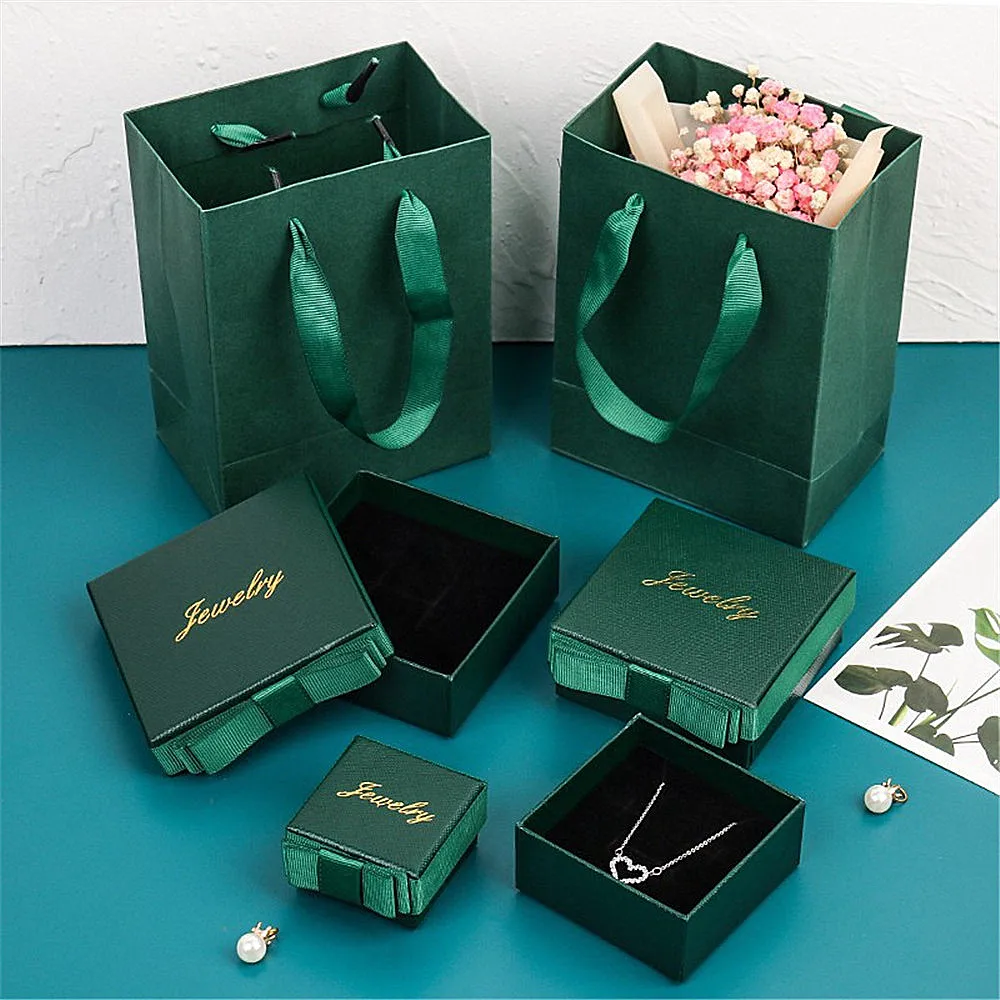 2023New Square Bow Jewelry Organizer Ring Necklace Earring Bracelet Pendant Gift Storage Box Paper Jewellry Packaging Container
2023New Square Bow Jewelry Organizer Ring Necklace Earring Bracelet Pendant Gift Storage Box Paper Jewellry Packaging Container