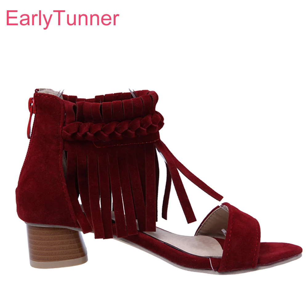 Женские босоножки на массивном каблуке EHA12, красные или персиковые повседневные сандалии с бахромой, большие размеры 10 32 45, летний сезон
Женские босоножки на массивном каблуке EHA12, красные или персиковые повседневные сандалии с бахромой, большие размеры 10 32 45, летний сезон