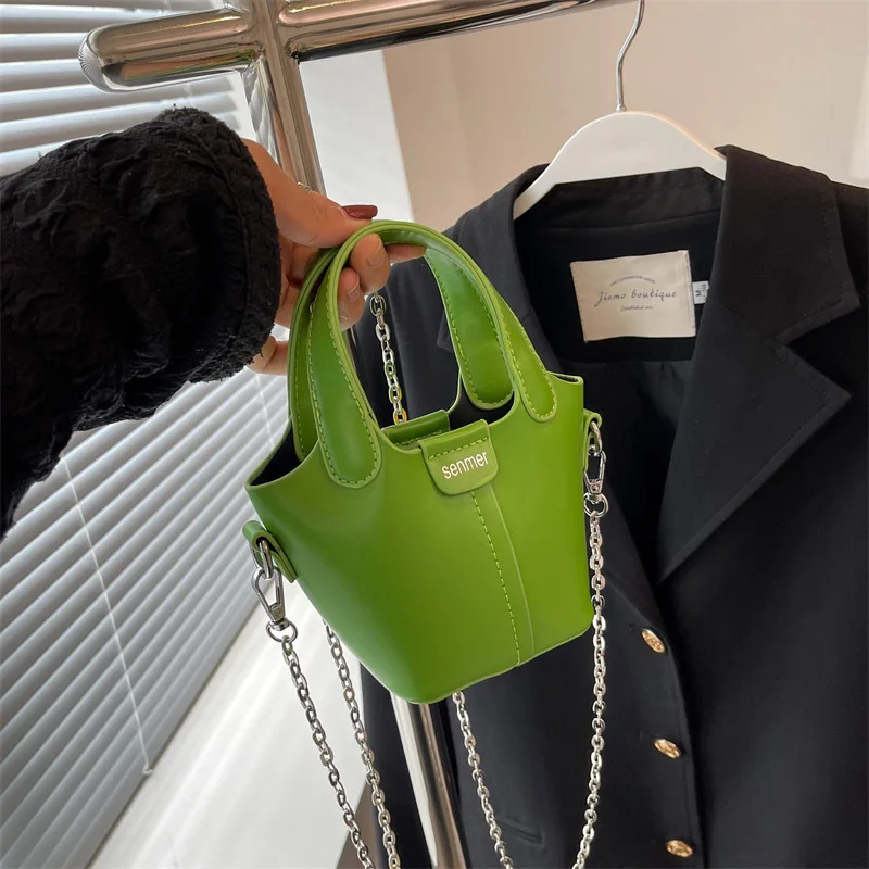 Solid Color Mini Lady Bucket Bag PU Leather Shoulder Crossbody Bags for Women 2022 Trendy Luxury Brand Female Handbags and Purse
Solid Color Mini Lady Bucket Bag PU Leather Shoulder Crossbody Bags for Women 2022 Trendy Luxury Brand Female Handbags and Purse