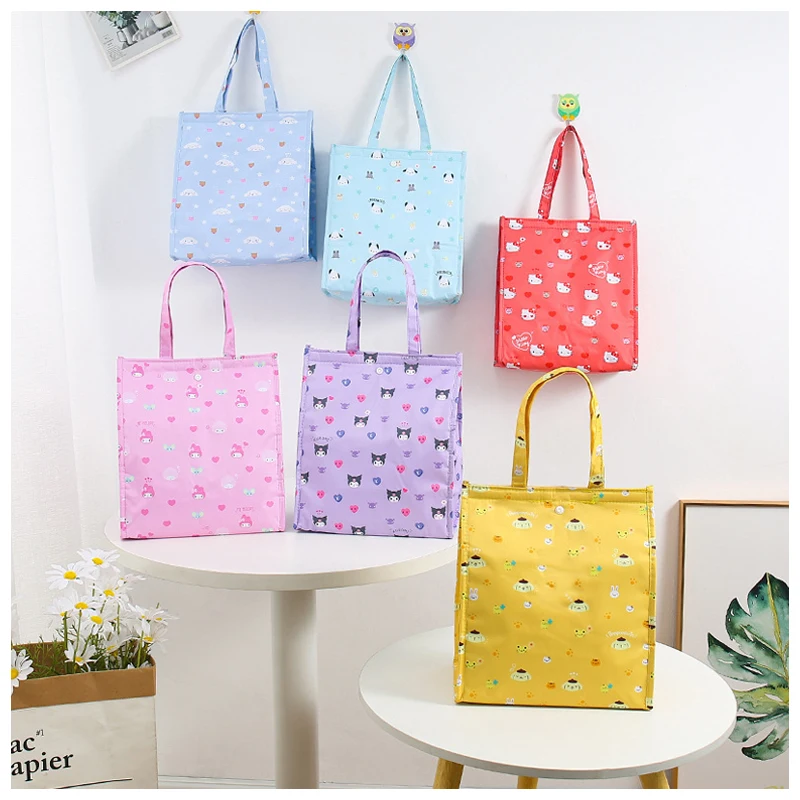 Sanrioed Cartoon My Melody Cinnamoroll Kuromi Pochacco Kittys Insulation Bento Bag Anime Kawaii Portable Picnic Bags Handbag
Sanrioed Cartoon My Melody Cinnamoroll Kuromi Pochacco Kittys Insulation Bento Bag Anime Kawaii Portable Picnic Bags Handbag