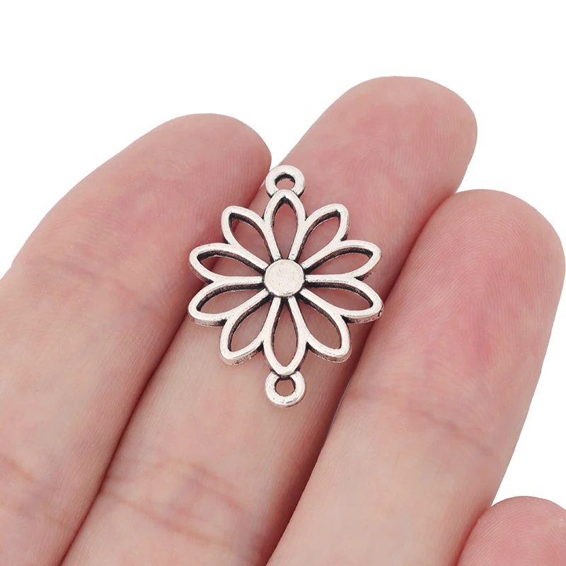 20 x Tibetan Silver Hollow Flower Connector Charms for DIY Bracelet Jewelry Making Accessories 25x19mm
20 x Tibetan Silver Hollow Flower Connector Charms for DIY Bracelet Jewelry Making Accessories 25x19mm