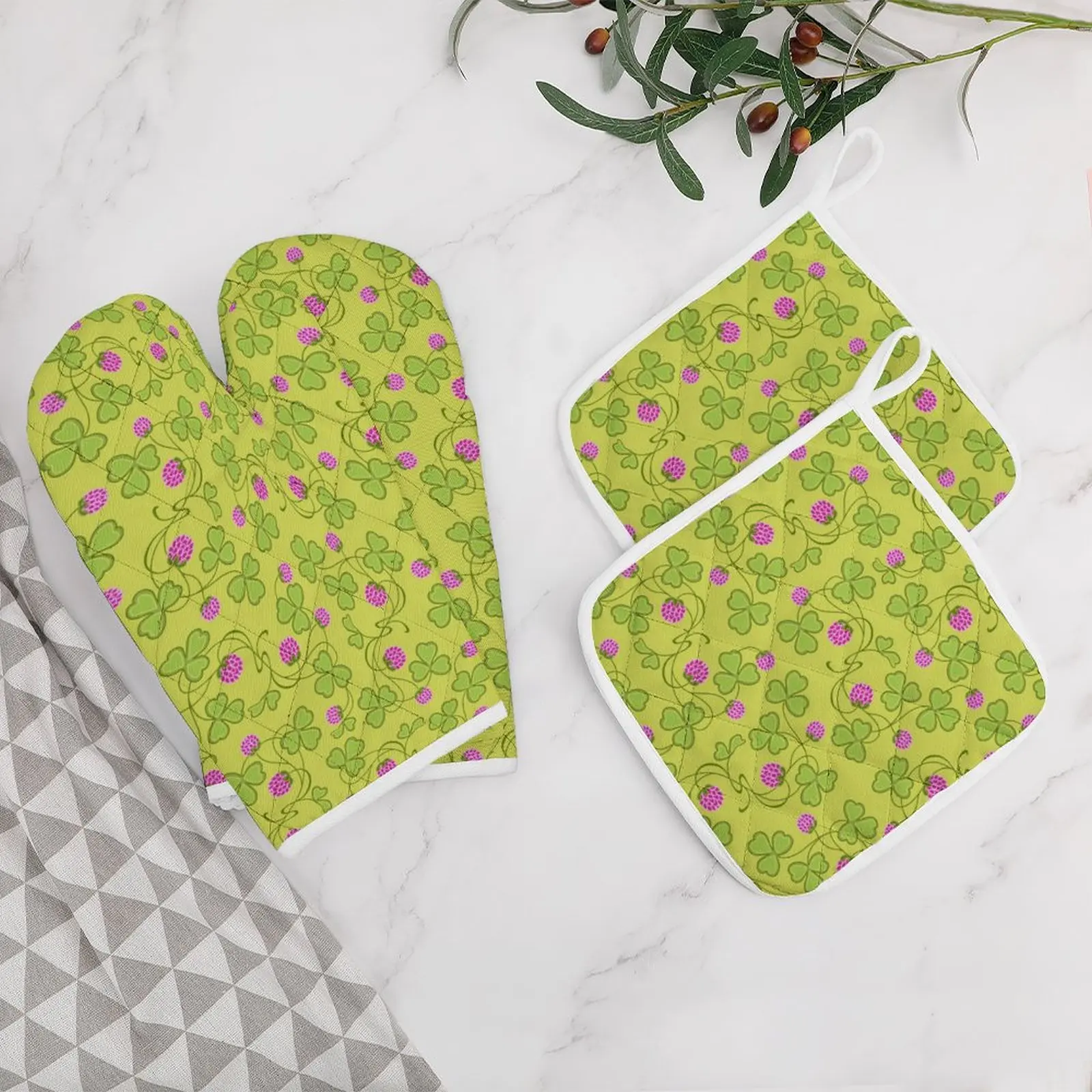 Clover Background Oven Mitts and Pot Holders 4pcs Set Heat Resistant Oven Mitts Gloves 3D Printed Kitchen Cooking Gloves
Clover Background Oven Mitts and Pot Holders 4pcs Set Heat Resistant Oven Mitts Gloves 3D Printed Kitchen Cooking Gloves