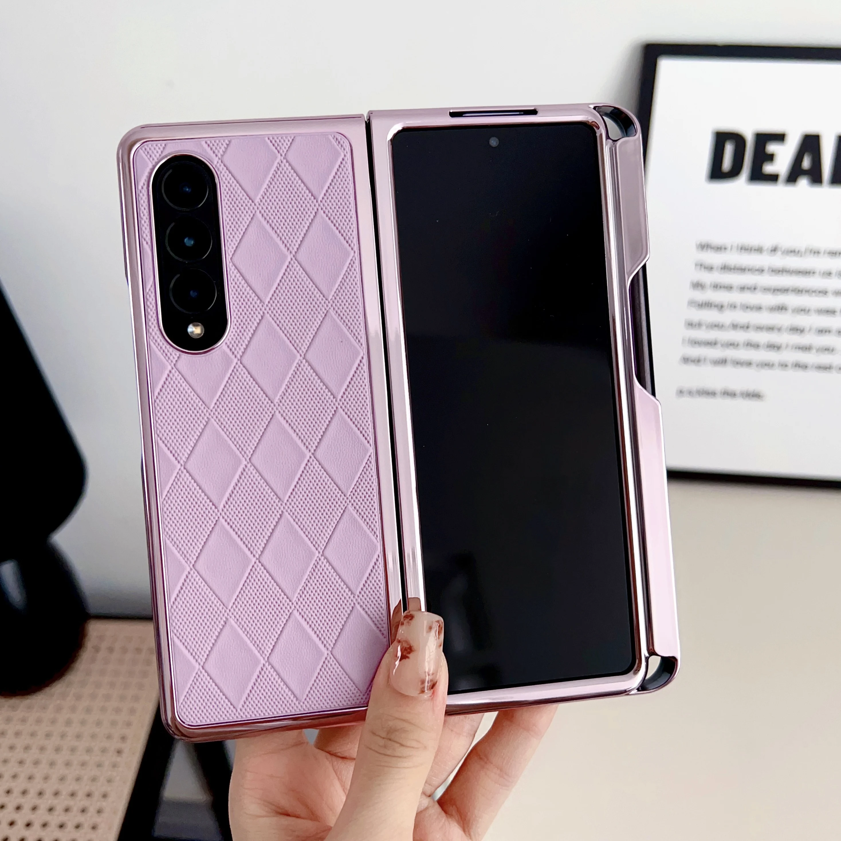 Luxury Grids Rhombus Leather Case For Samsung Galaxy Z Fold 5 4 3 Fold5 Fold4 ZFold5 Hard PC Pen Slot Cover Stylus Holder Pouch
Luxury Grids Rhombus Leather Case For Samsung Galaxy Z Fold 5 4 3 Fold5 Fold4 ZFold5 Hard PC Pen Slot Cover Stylus Holder Pouch