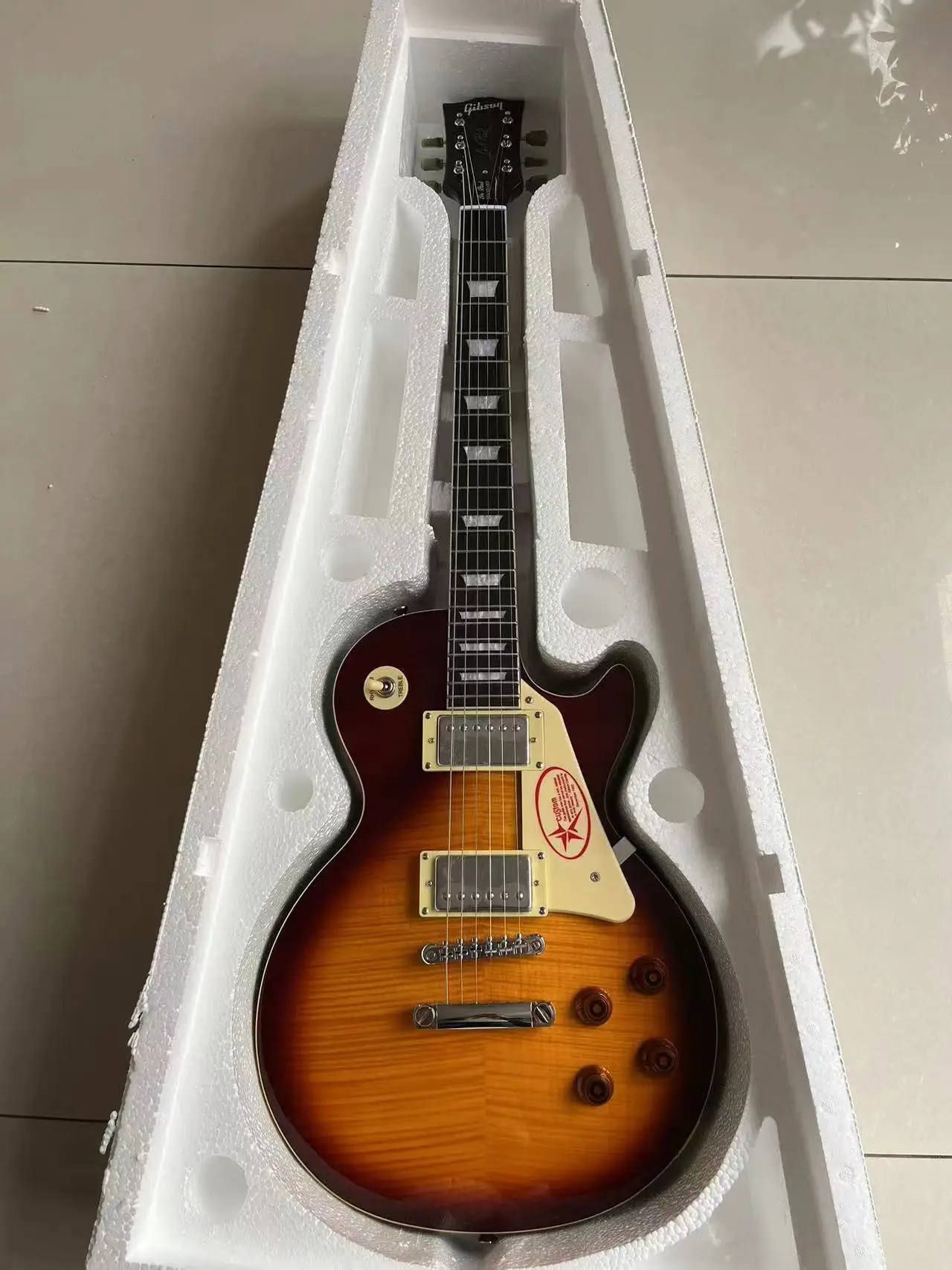 Factory Who.ale Top quality Rosewood fingerboard Golden hardware G LP Custom red Electric Guitar 141110r
Factory Who.ale Top quality Rosewood fingerboard Golden hardware G LP Custom red Electric Guitar 141110r