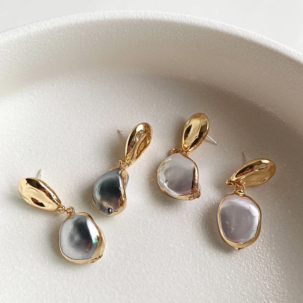 Minar Vintage White Black Grey Color Baroque Pearl Earring for Women Wholesale Gold Color Alloy Long Drop Earrings Oorbellen
Minar Vintage White Black Grey Color Baroque Pearl Earring for Women Wholesale Gold Color Alloy Long Drop Earrings Oorbellen