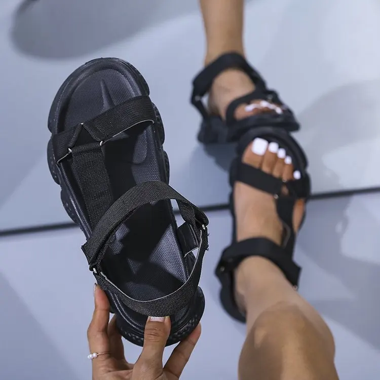 Fashion open toe sports sandals T-shaped buckle thick heel platform shoes 2022 women's summer flat casual shoes women's slippers
Fashion open toe sports sandals T-shaped buckle thick heel platform shoes 2022 women's summer flat casual shoes women's slippers